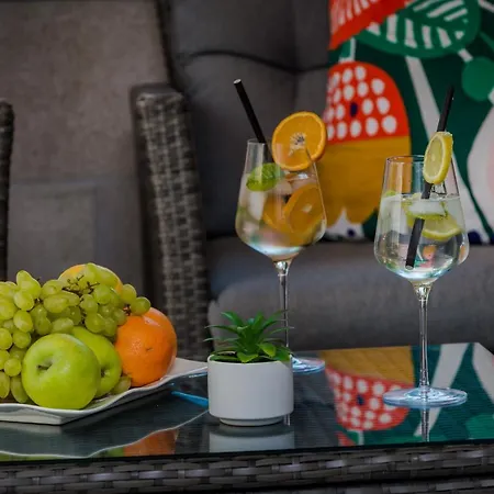 شقة Niko's Charming With Free Parking