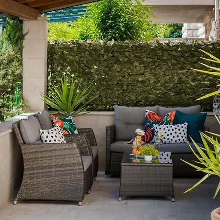 شقة Niko's Charming With Free Parking *