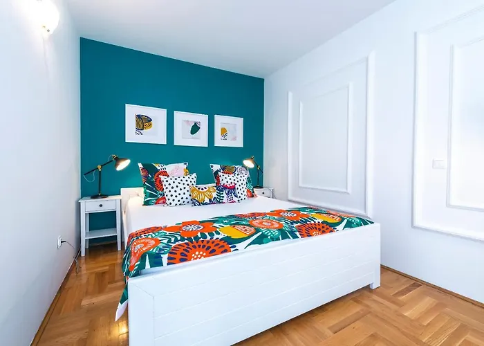 Niko's Charming With Free Parking Apartman Dubrovnik