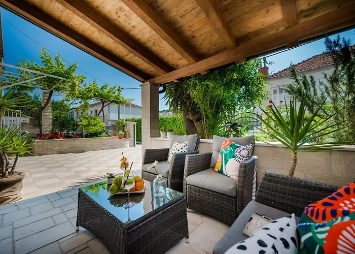 Apartman Niko's Charming With Free Parking