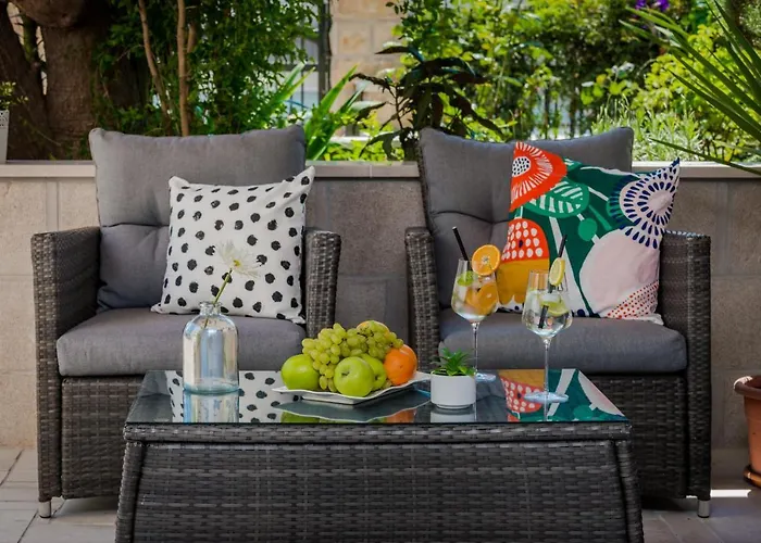 Apartman Niko's Charming With Free Parking