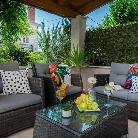 Niko's Charming With Free Parking Dubrovník