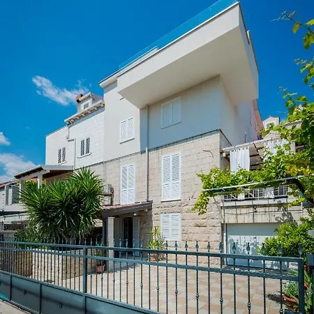 Niko's Charming With Free Parking * Dubrovník